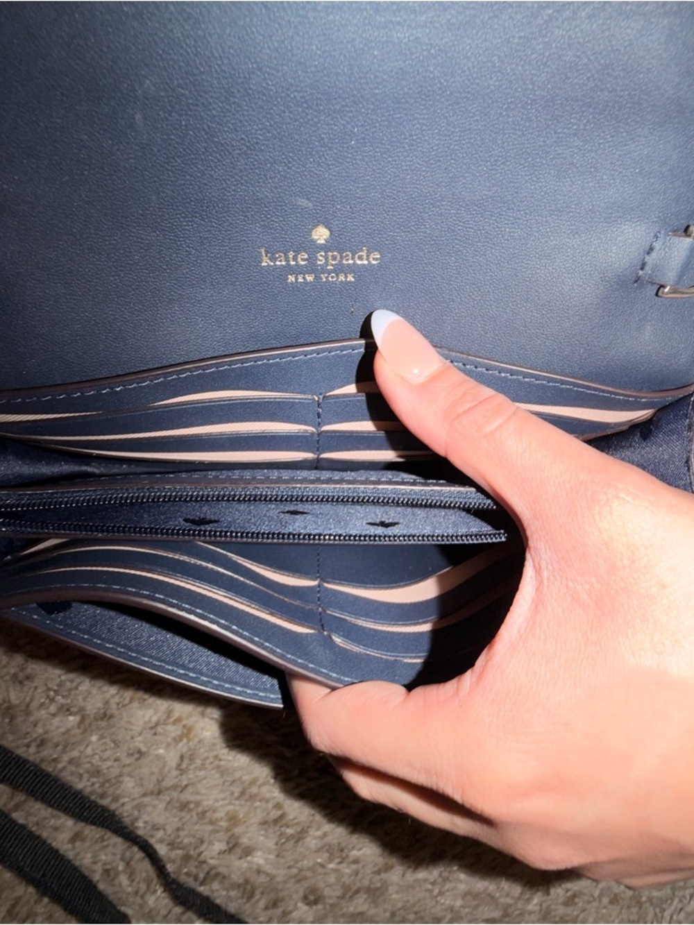 Kate Spade Scallop Crossbody Wallet Bag – Light Blue w/ Gold Chain - Picture 4 of 6